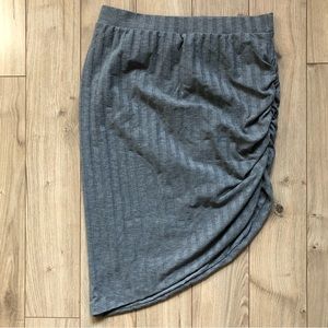 Women’s Vero Moda Gray Stripped Karma Hi Low side Bodycon Skirt size S